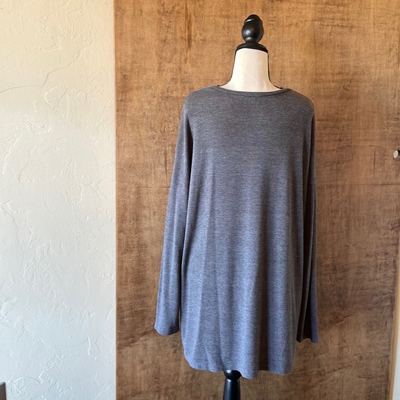 Loveriche Comfy Sweater - Picture 2 of 8